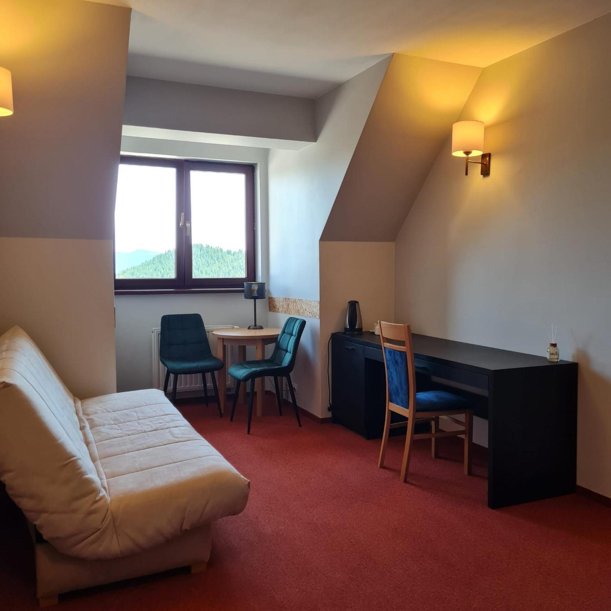Ski Hotel Piwniczna-Zdroj エクステリア 写真
