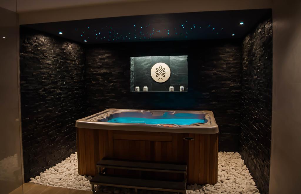 Ski Hotel Piwniczna-Zdroj エクステリア 写真